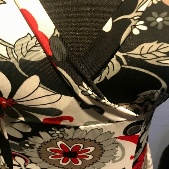 Donate 2/24 Faux wrap dress. Zeta Moda M/L excellent - Picture 5 of 5